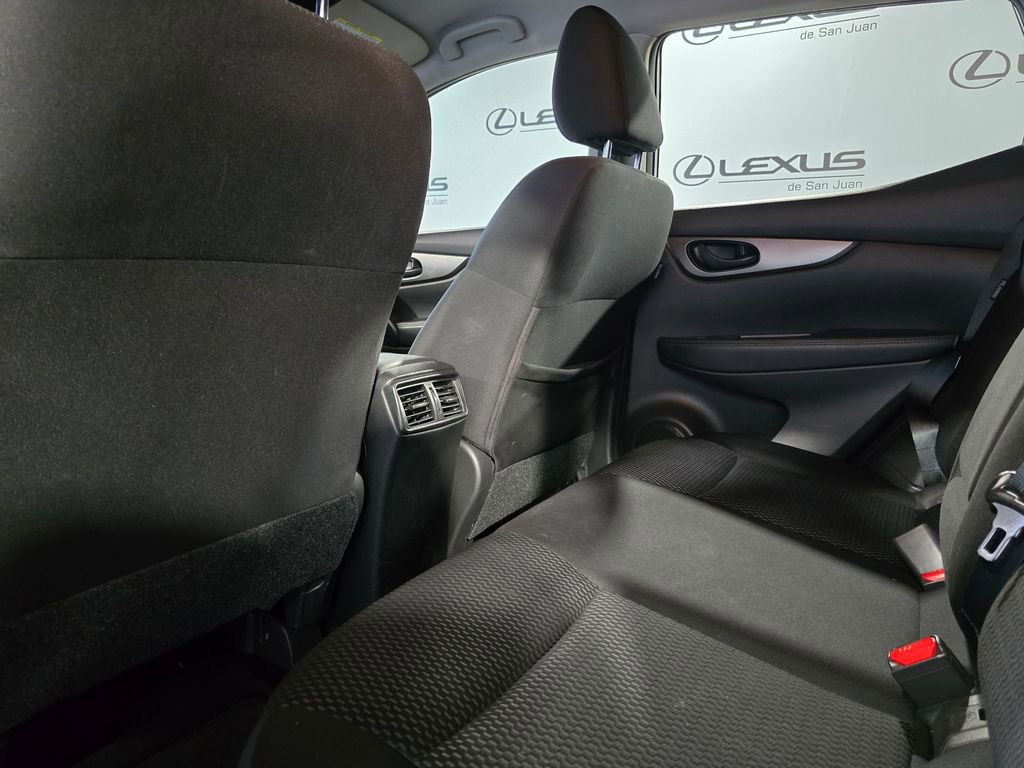 Used 2020 Nissan Rogue Sport S FWD image 26