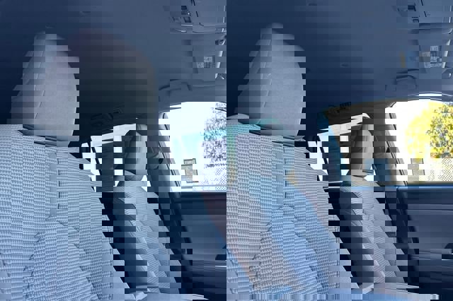 Used 2020 Toyota Highlander LE image 21