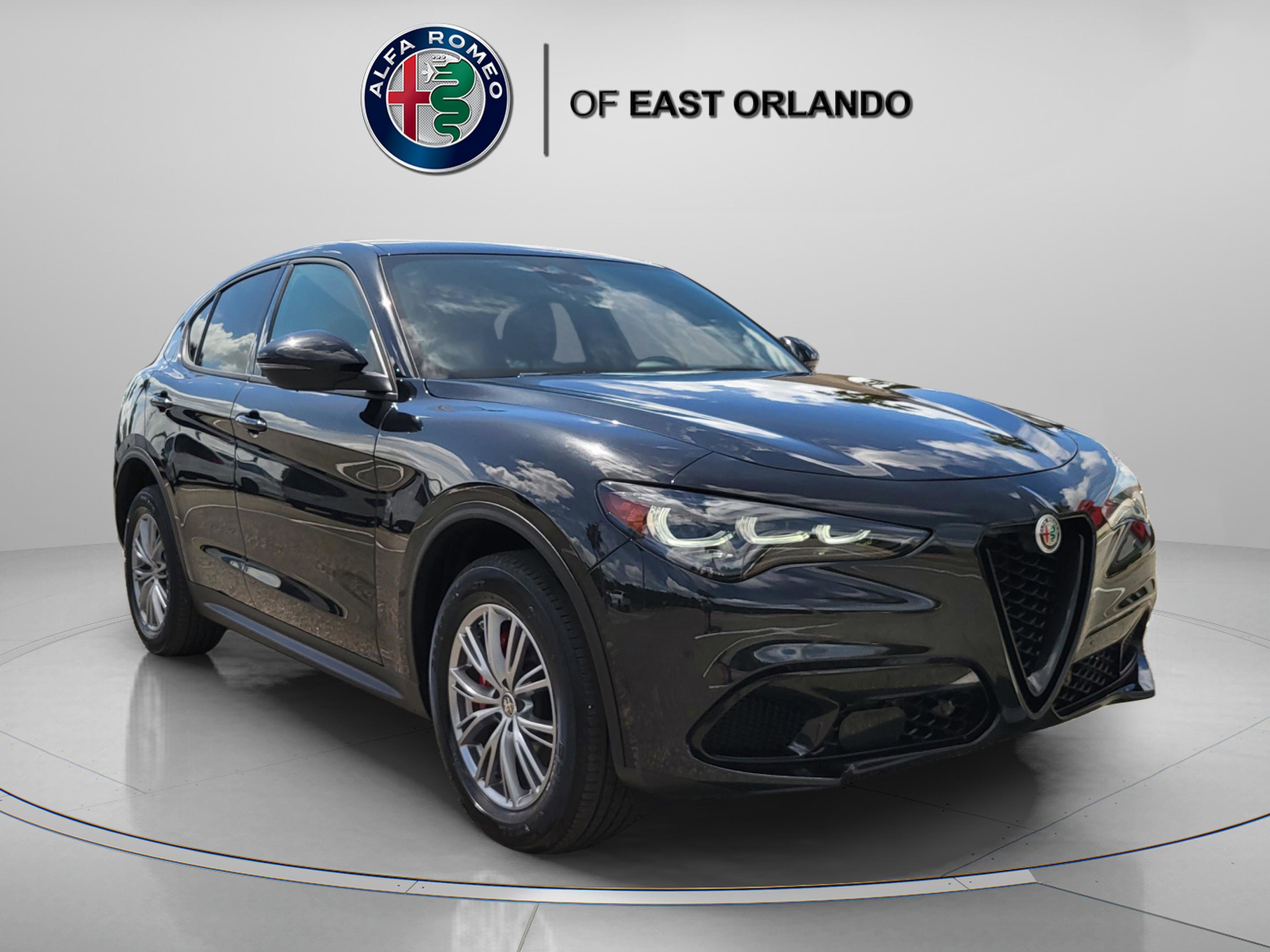 Used 2024 Alfa Romeo Stelvio Sprint image 1