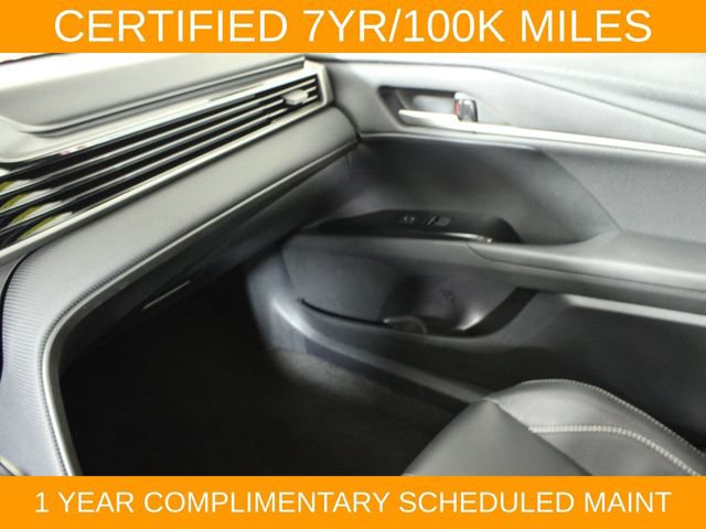 Used 2025 Toyota Camry SE FWD image 14