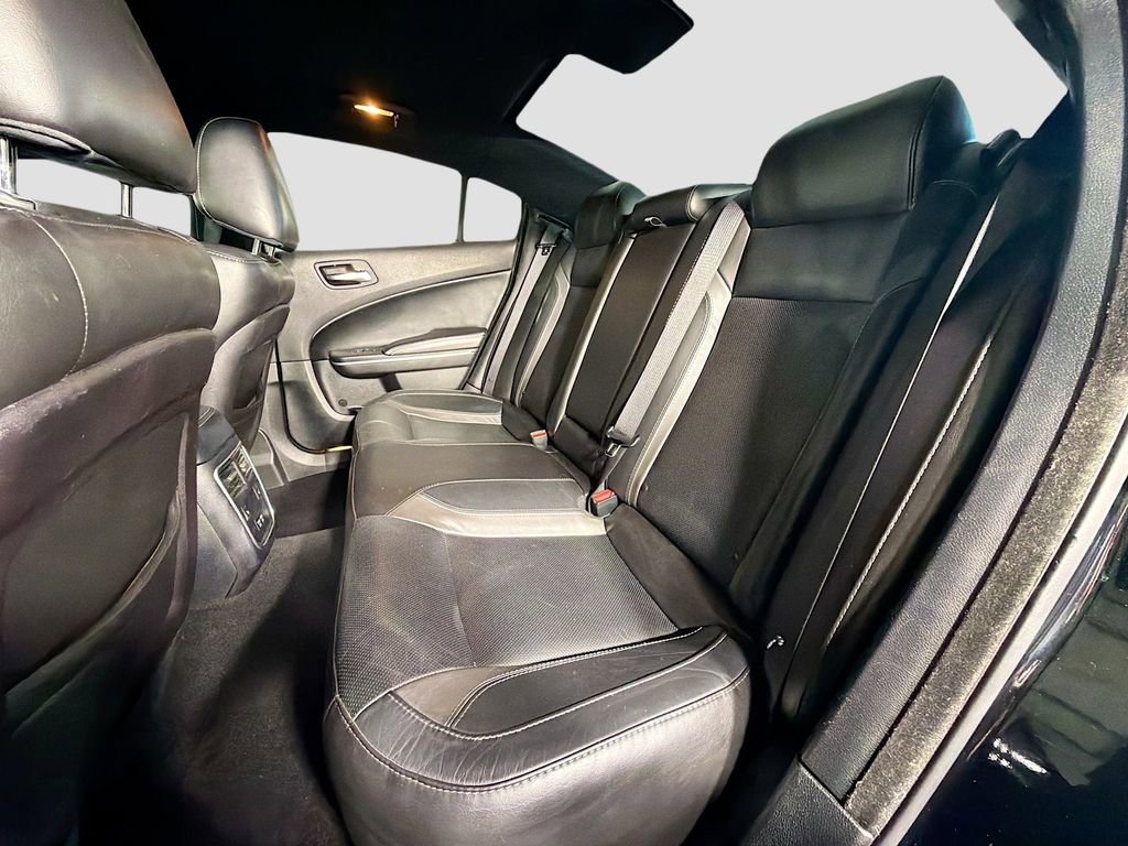 Used 2020 Dodge Charger SXT w/ Leather Interior Group RWD image 23