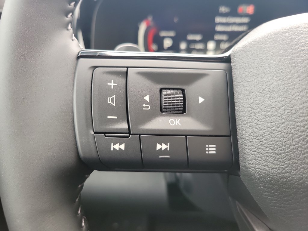 New 2026 Nissan Pathfinder Platinum AWD/4WD image 30