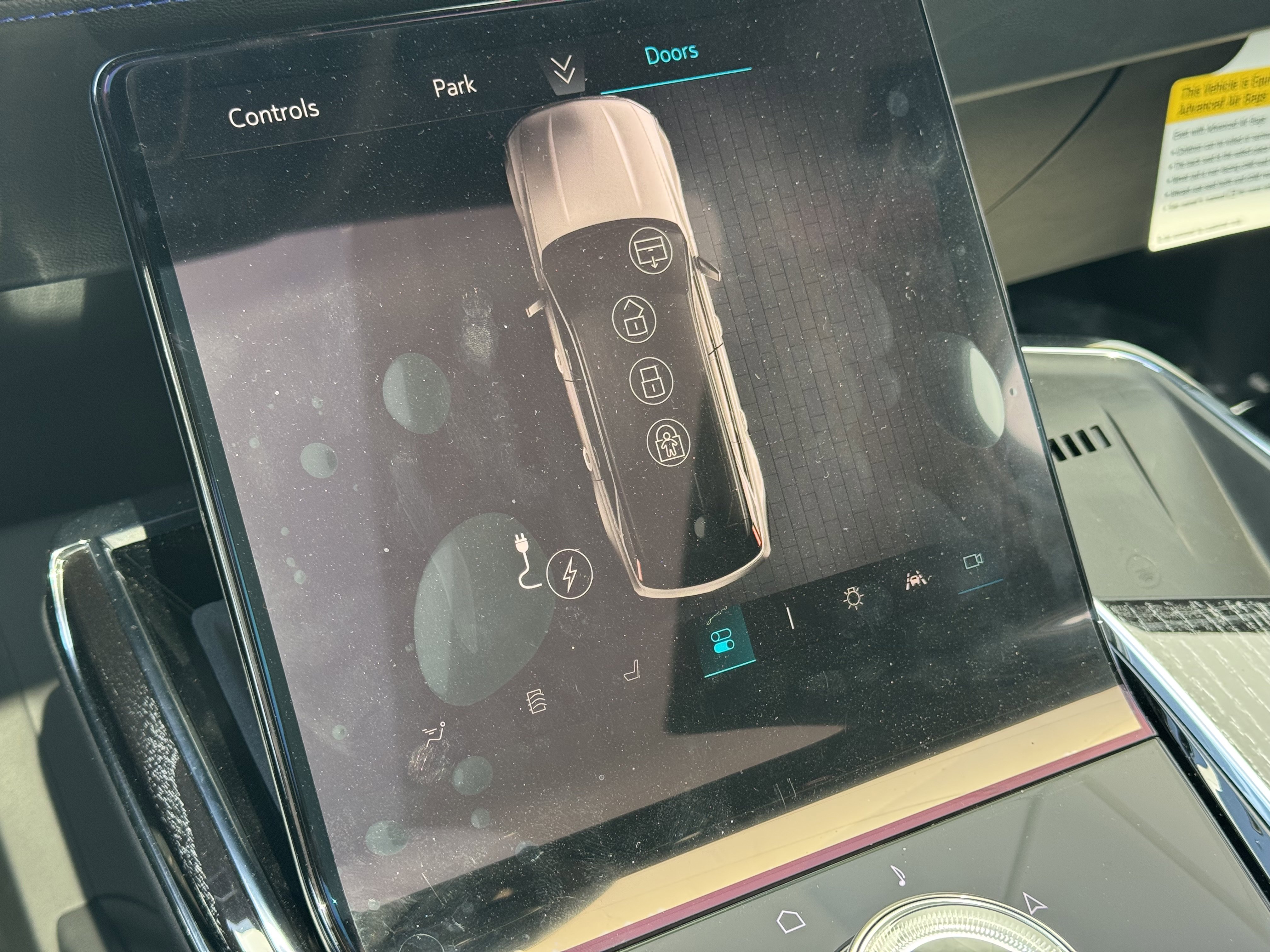 New 2025 Cadillac Escalade IQ Sport 1 w/ Smart Trailering package image 25