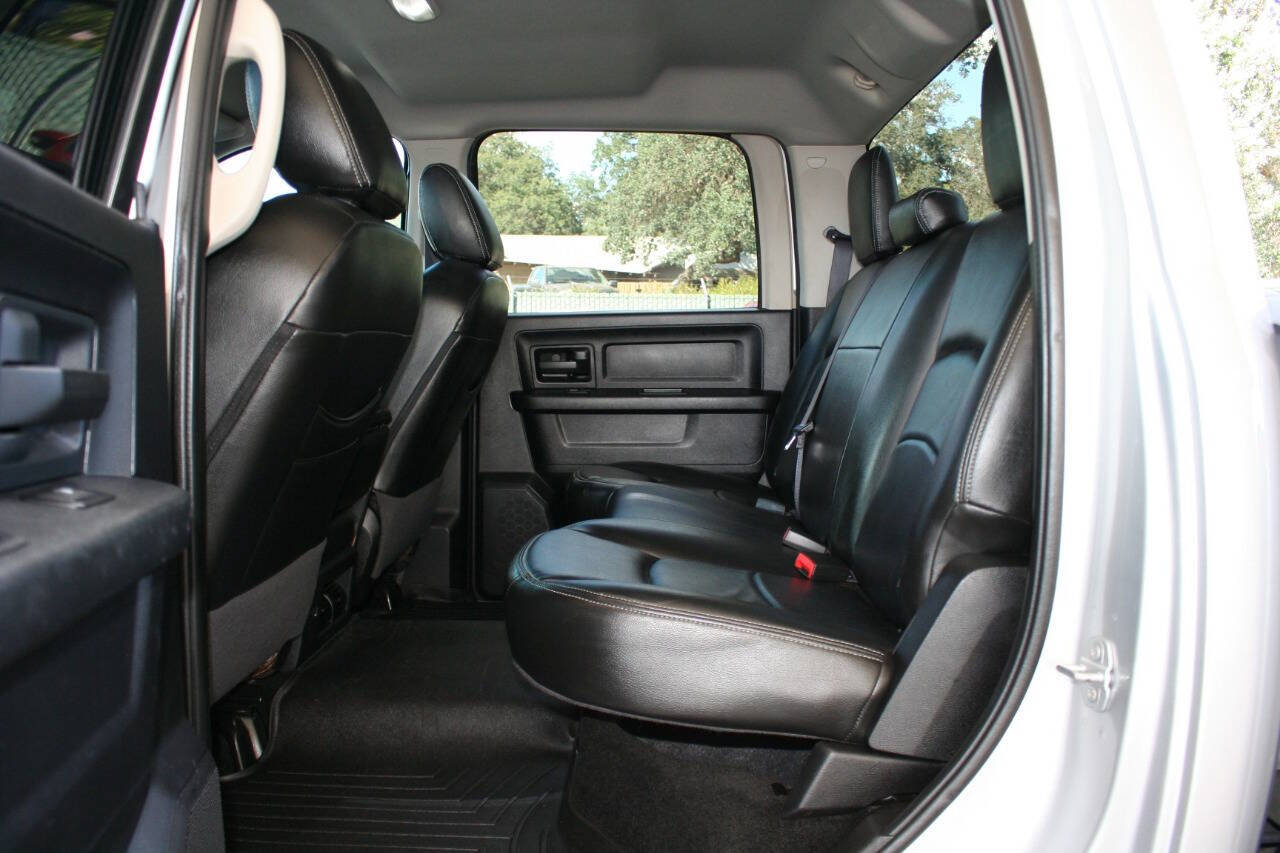 Used 2015 RAM 2500 Tradesman w/ Chrome Appearance Group AWD/4WD image 24