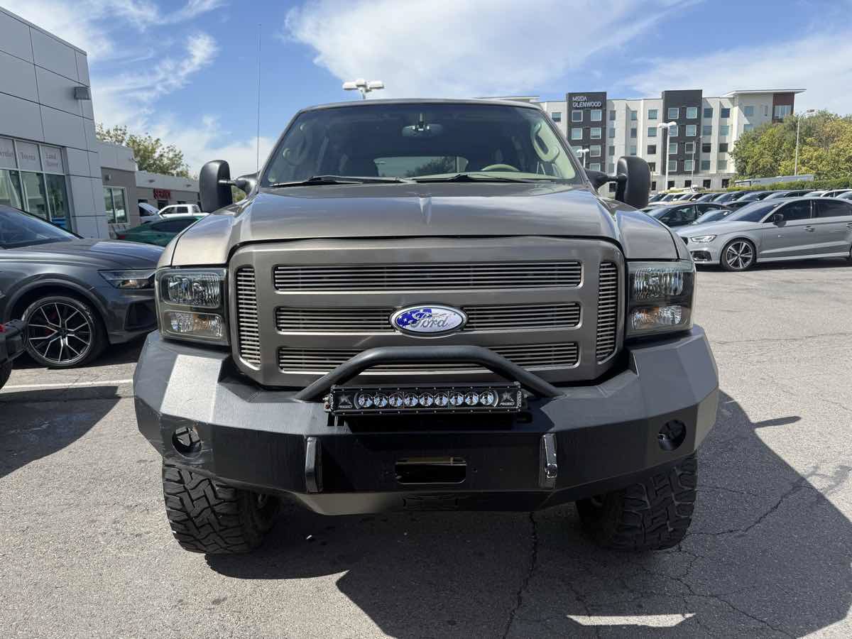 Used 2005 Ford Excursion Limited AWD/4WD image 3