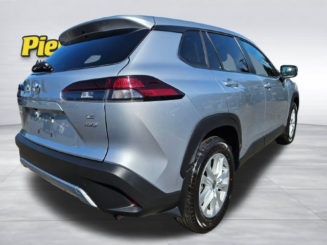Used 2026 Toyota Corolla Cross LE AWD/4WD image 5