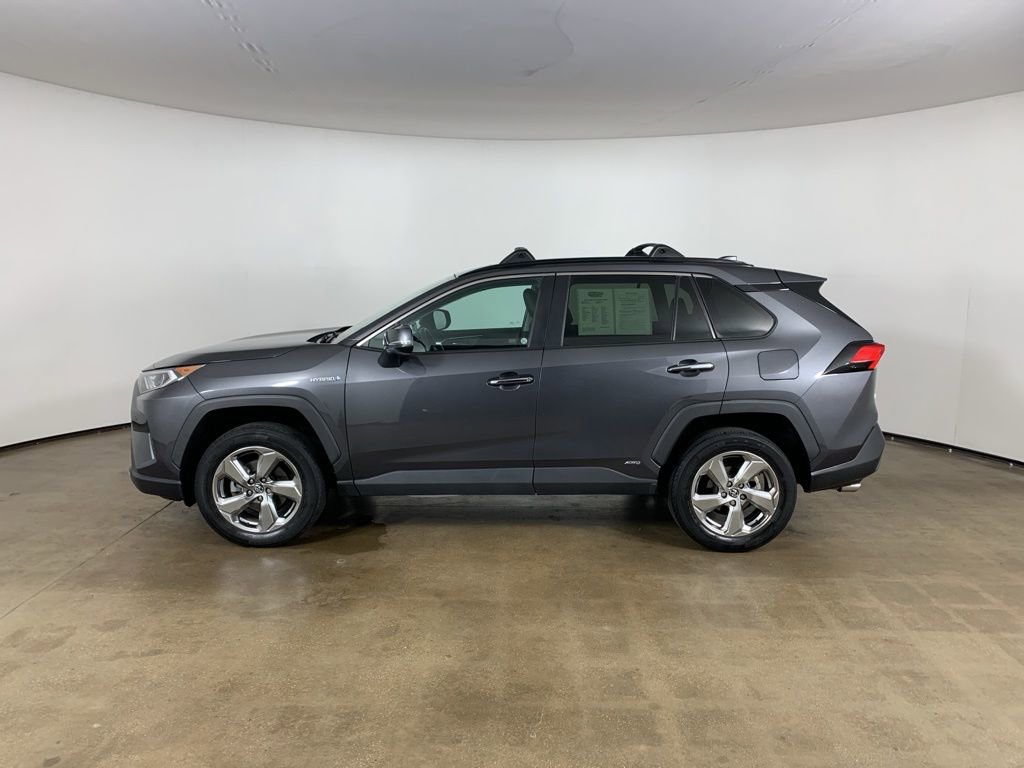 Used 2020 Toyota RAV4 Limited image 16