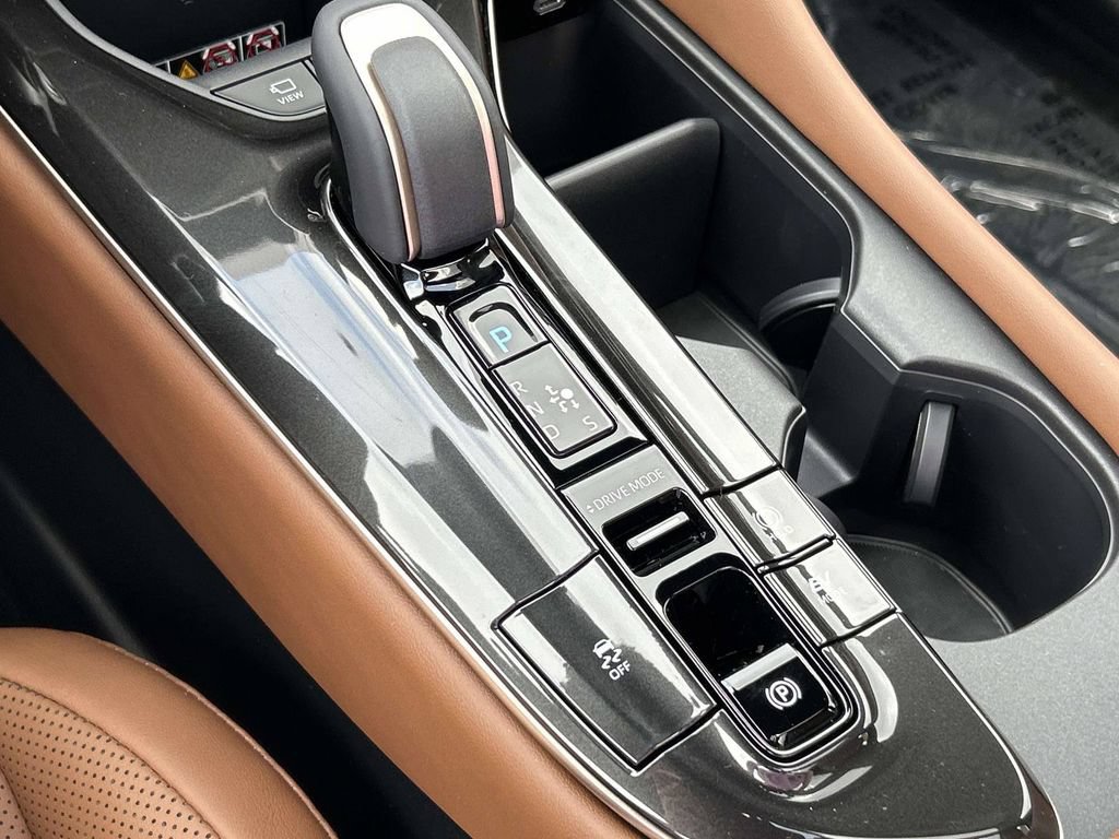 New 2026 Toyota Crown Signia AWD/4WD image 44