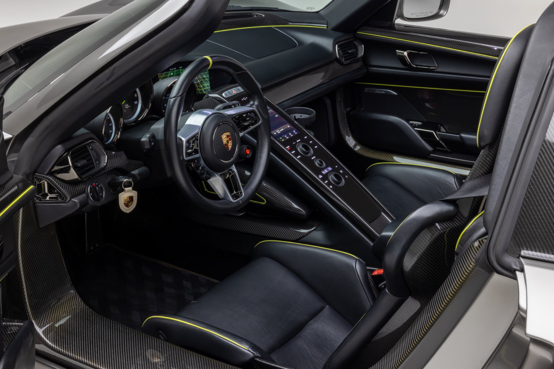 Used 2015 Porsche 918 Spyder AWD/4WD image 71