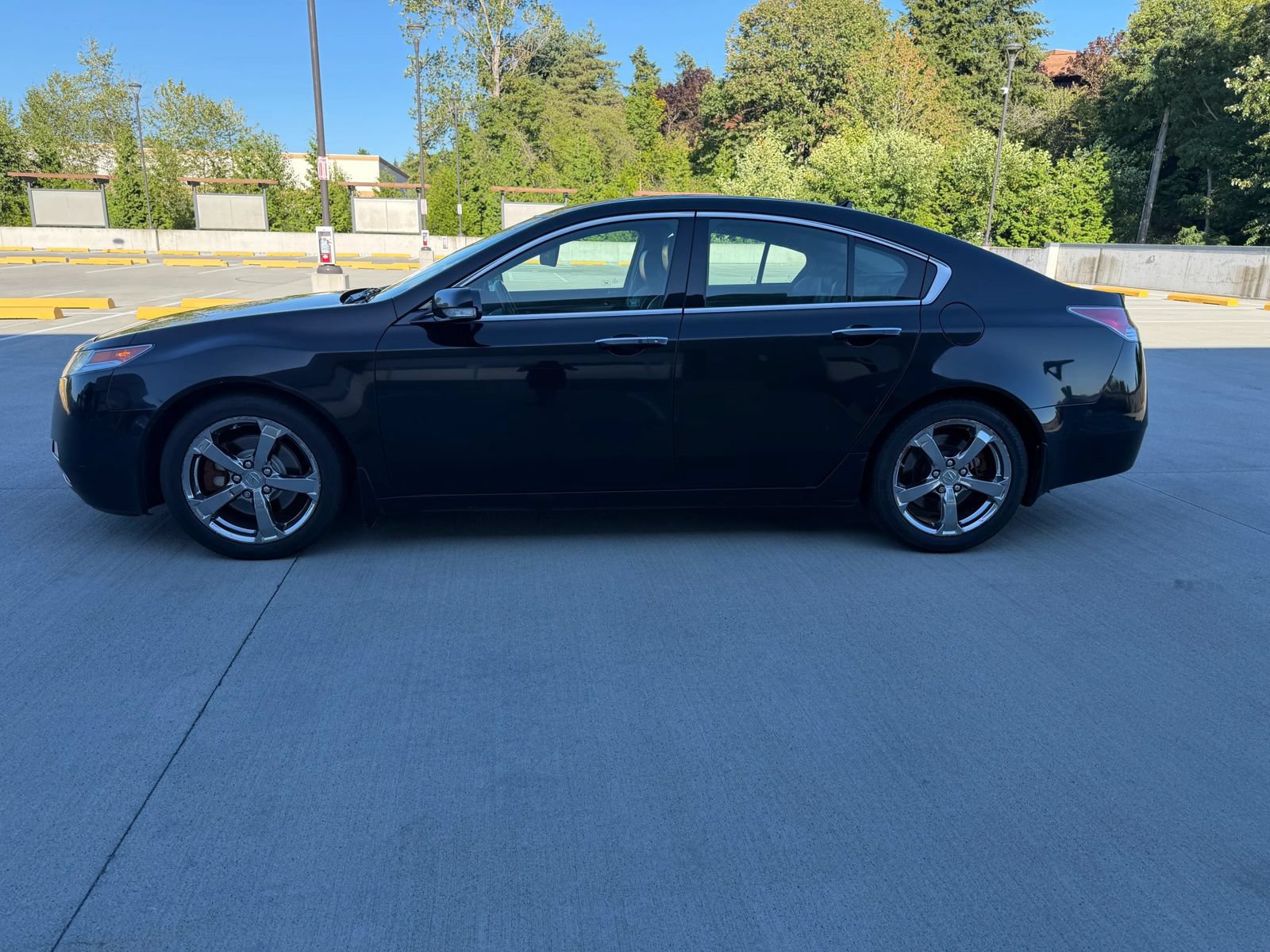 Used 2010 Acura TL SH-AWD image 8