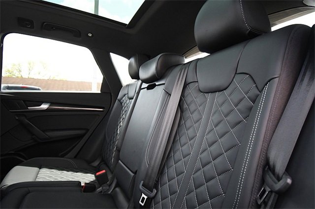 Used 2024 Audi SQ5 Premium Plus image 13