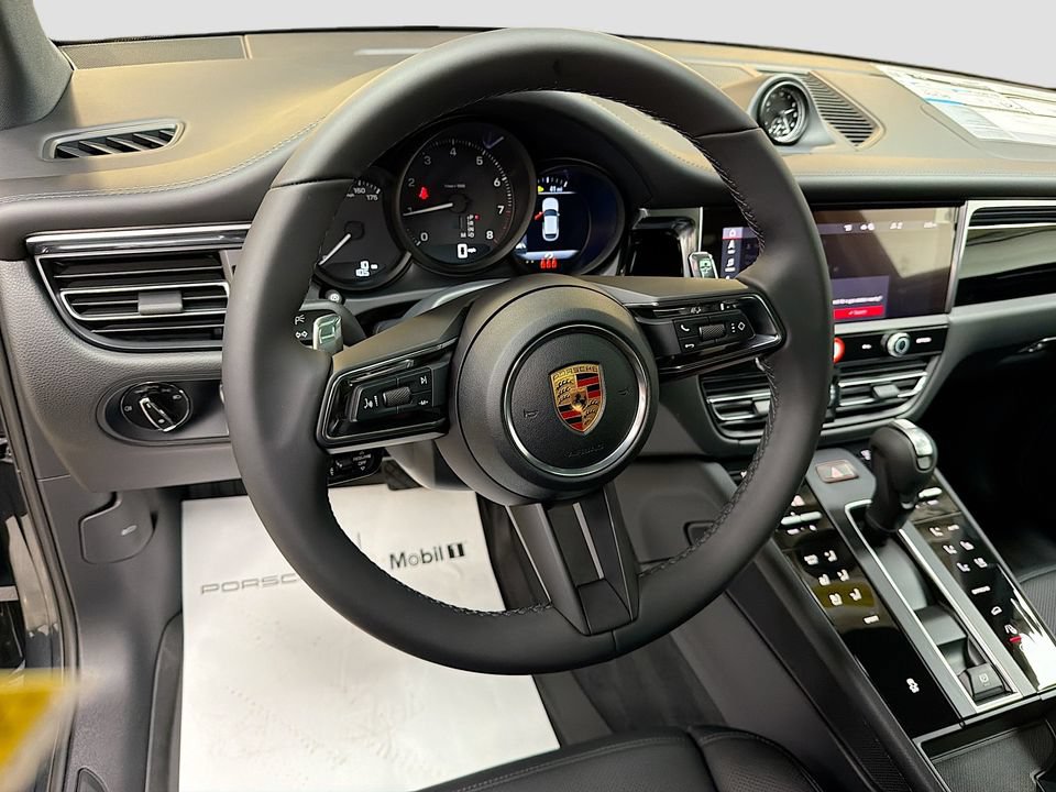 New 2026 Porsche Macan AWD/4WD image 12