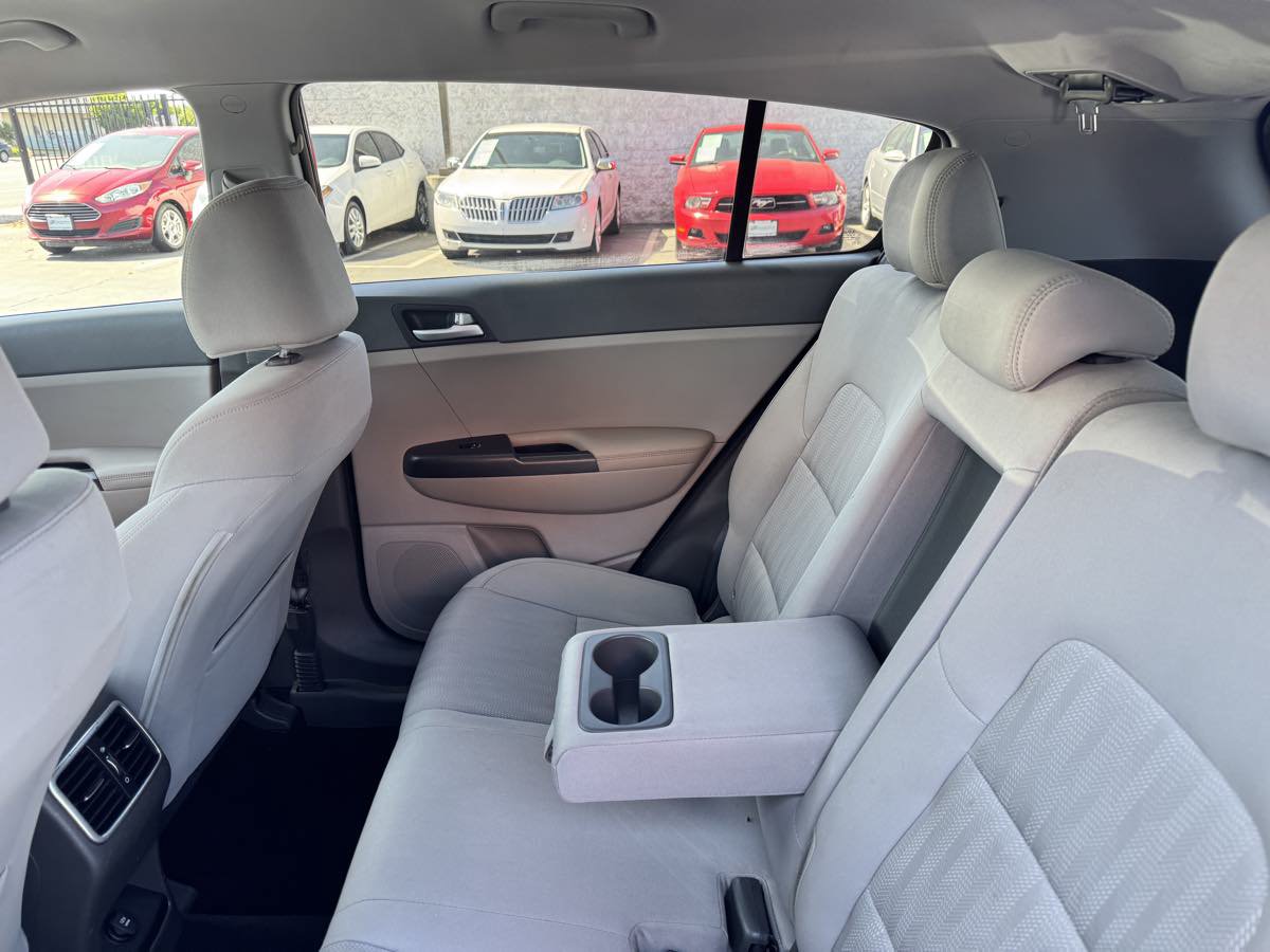 Used 2019 Kia Sportage LX FWD image 25
