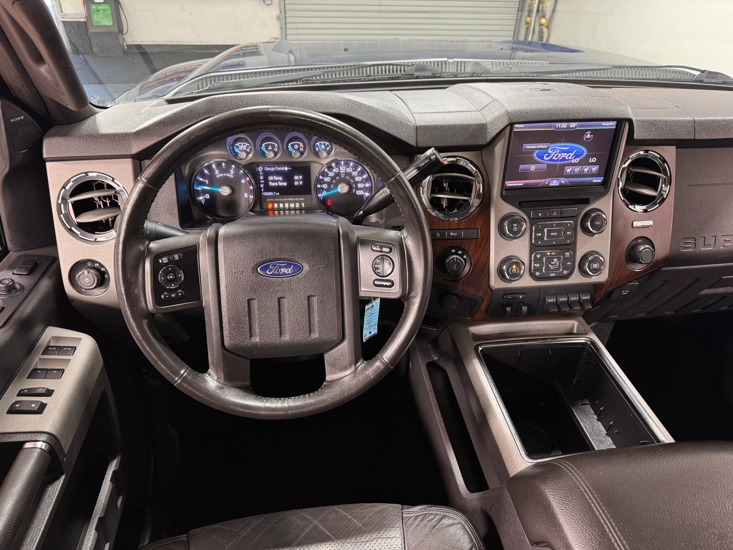 Used 2013 Ford F250 Lariat w/ Lariat Ultimate Pkg AWD/4WD image 23