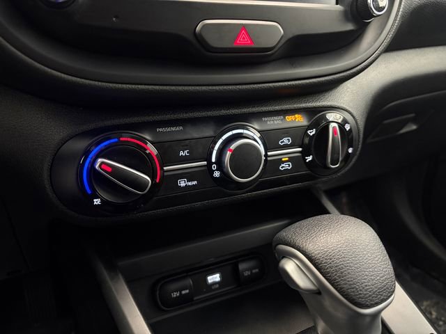 Used 2025 Kia Soul LX w/ LX Technology Package image 17