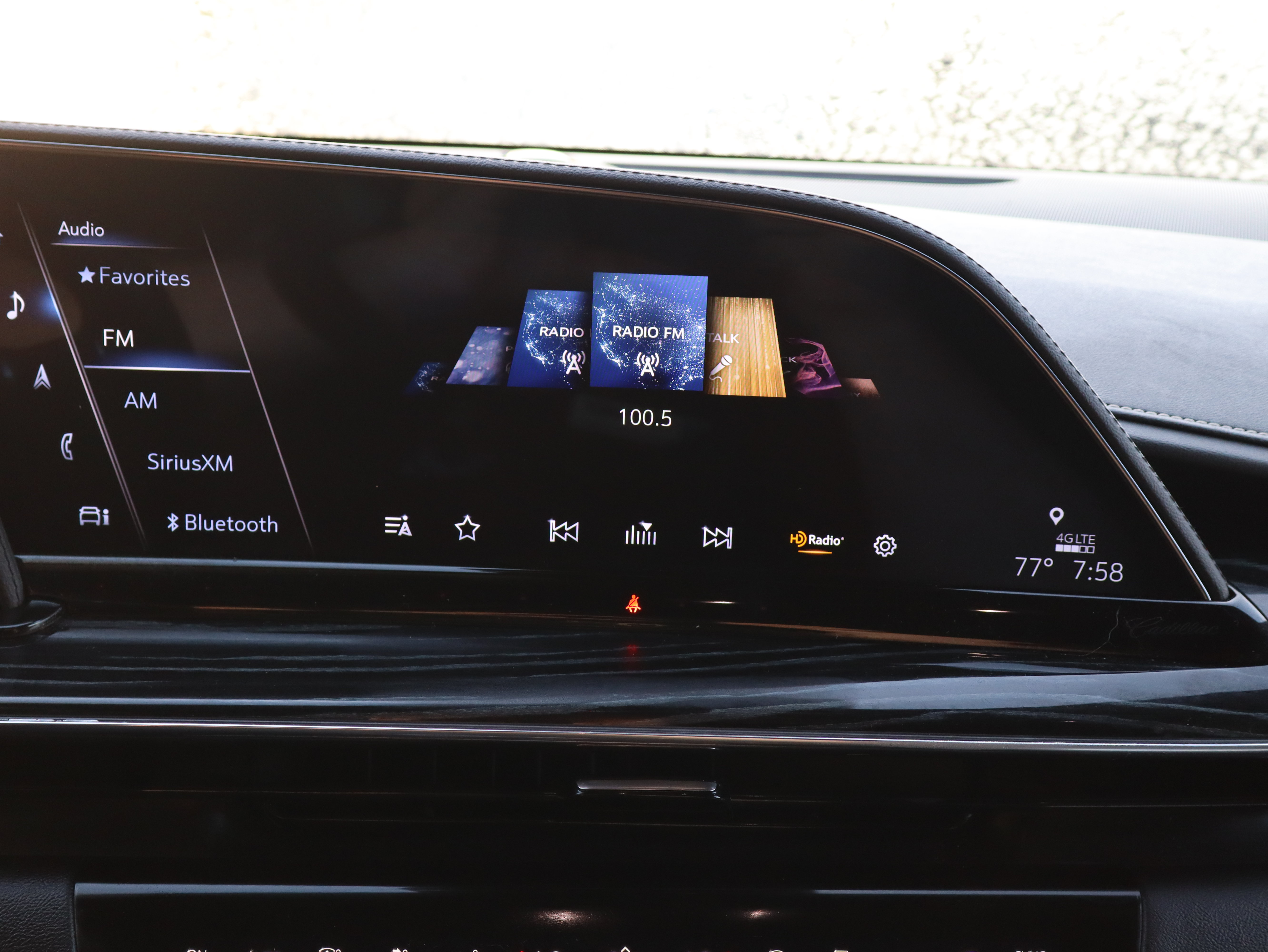 Certified 2022 Cadillac Escalade Sport RWD image 34