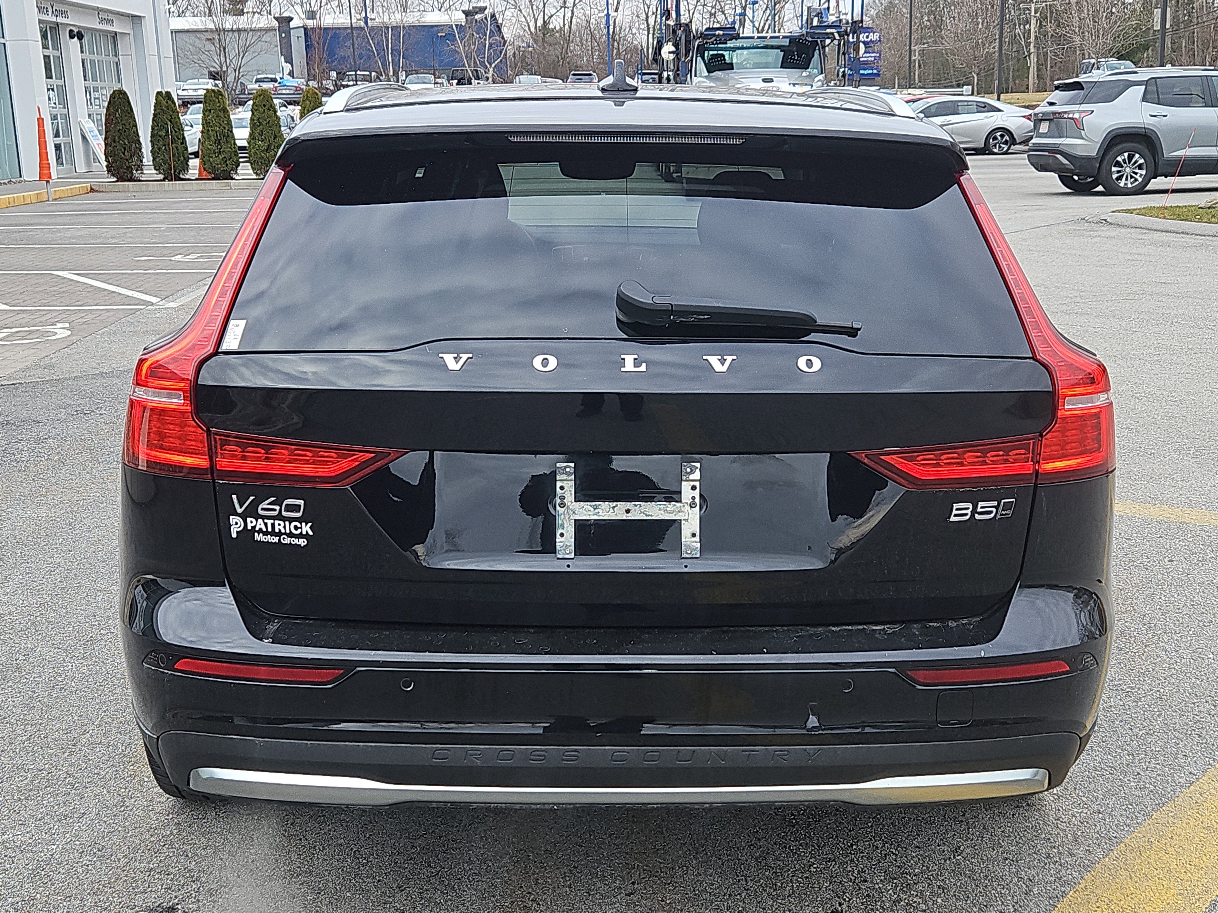 Certified 2023 Volvo V60 B5 Cross Country Plus image 26
