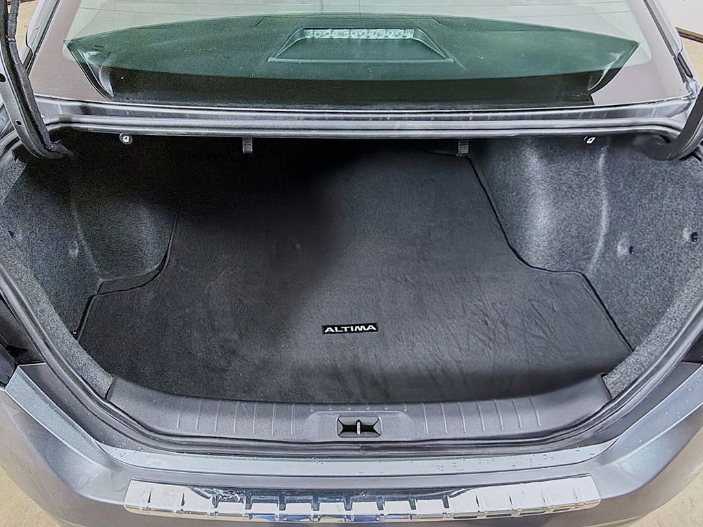 Used 2023 Nissan Altima 2.5 SR image 12
