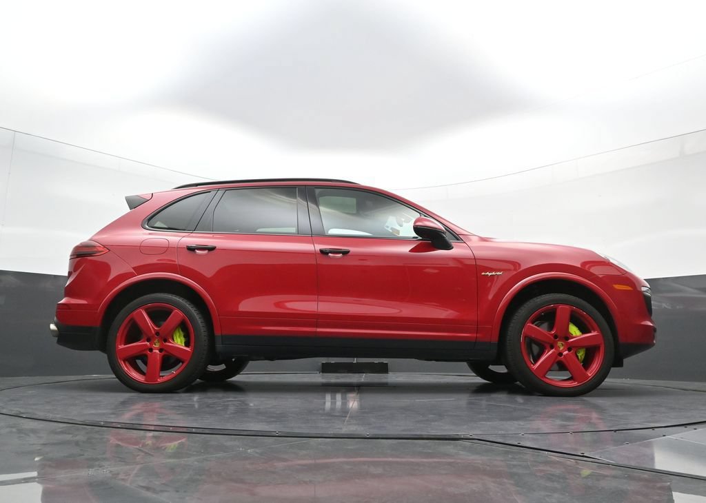 Used 2018 Porsche Cayenne S AWD/4WD image 28