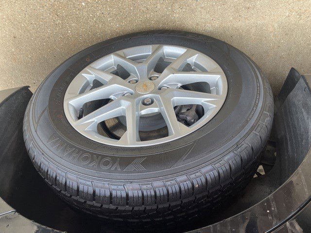 Used 2023 Chevrolet Equinox LT w/ Driver Convenience Package image 24