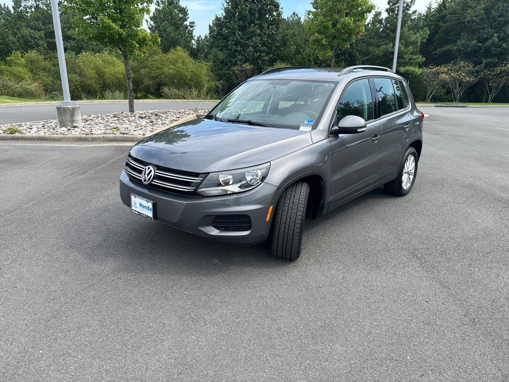 Used 2018 Volkswagen Tiguan Limited AWD/4WD image 3
