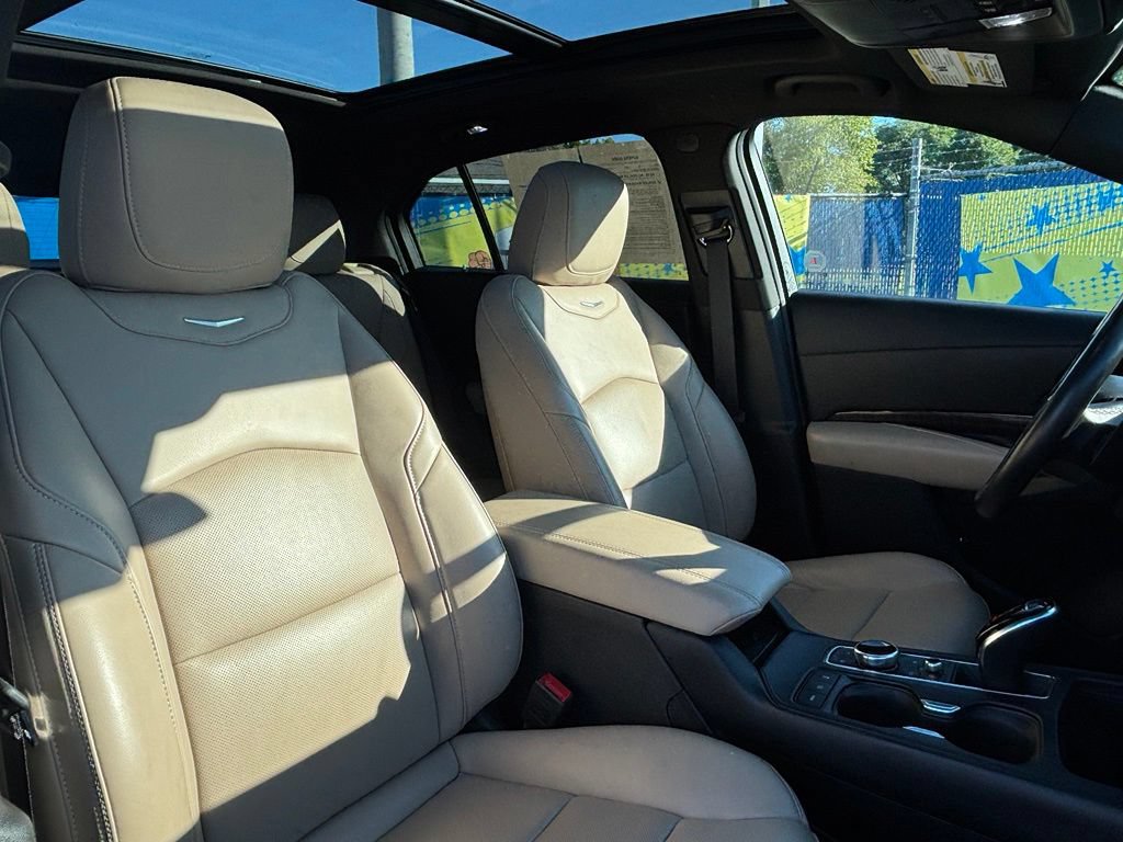 Used 2024 Cadillac XT4 Premium Luxury AWD/4WD image 18