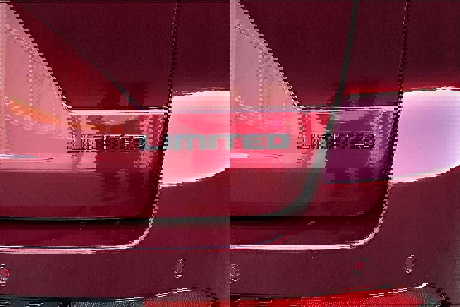 New 2025 Jeep Grand Cherokee Limited w/ Luxury Tech Group II image 8