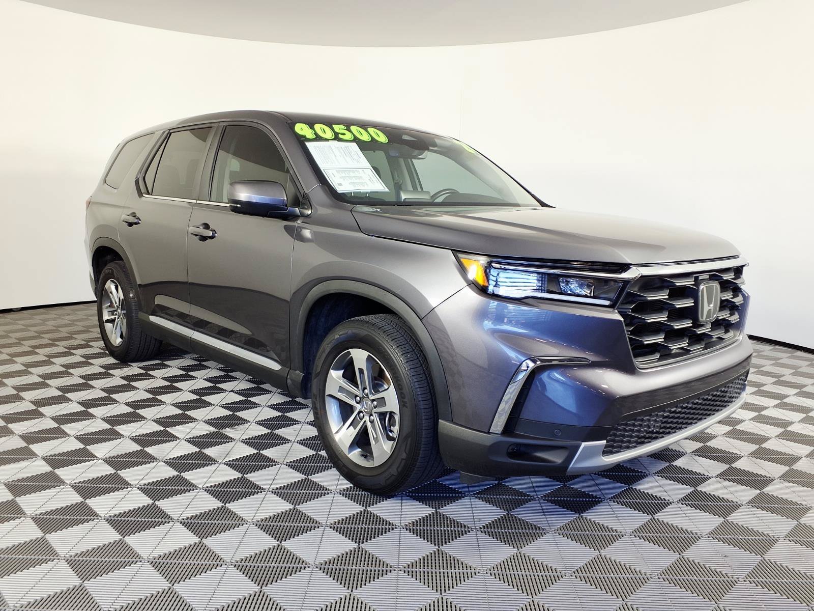 Used 2024 Honda Pilot EX-L image 3
