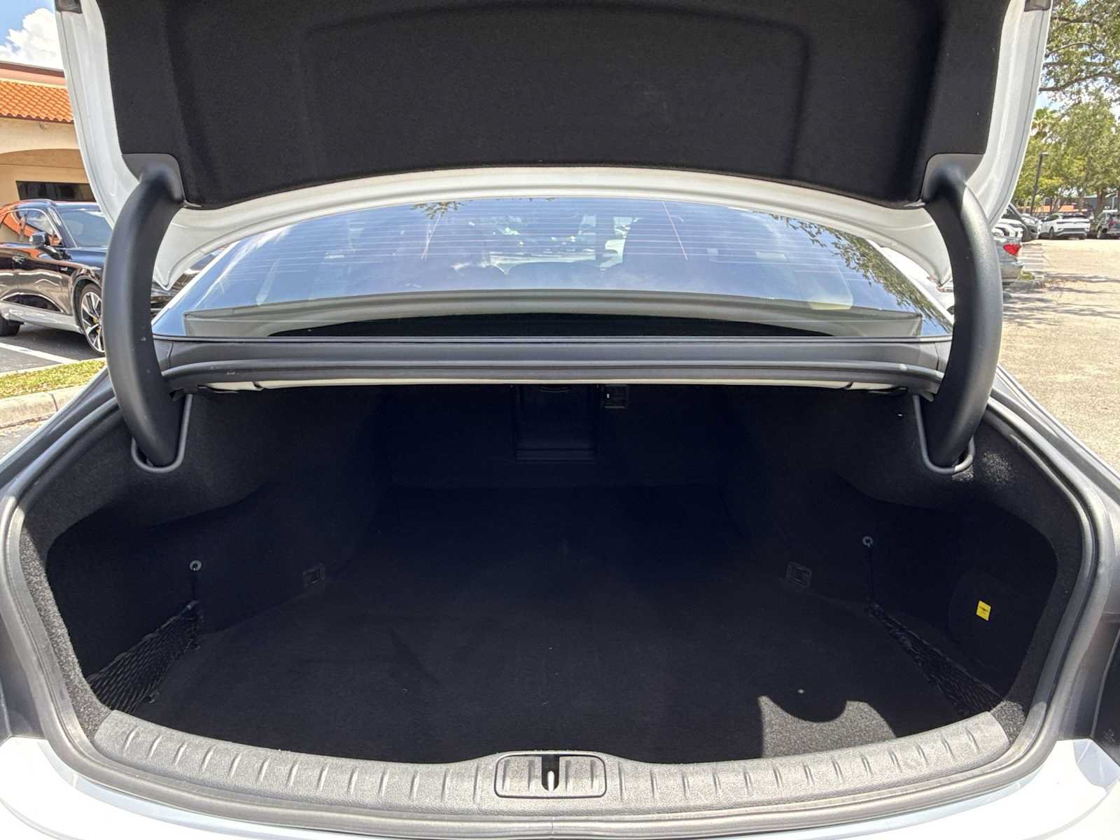 Used 2023 Genesis G80 2.5T RWD image 12