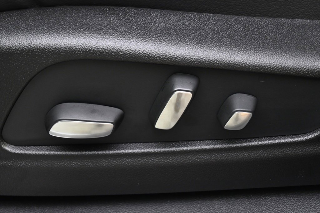 New 2025 Cadillac XT5 Sportv w/ LPO, Red Accent Package image 14