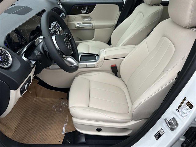 New 2026 Mercedes-Benz GLB 250 4MATIC image 14