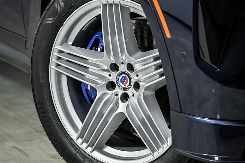 Used 2025 BMW ALPINA XB7 AWD/4WD image 4