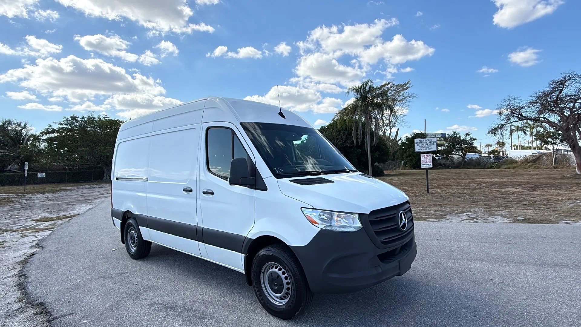 Used 2021 Mercedes-Benz Sprinter 1500 image 6