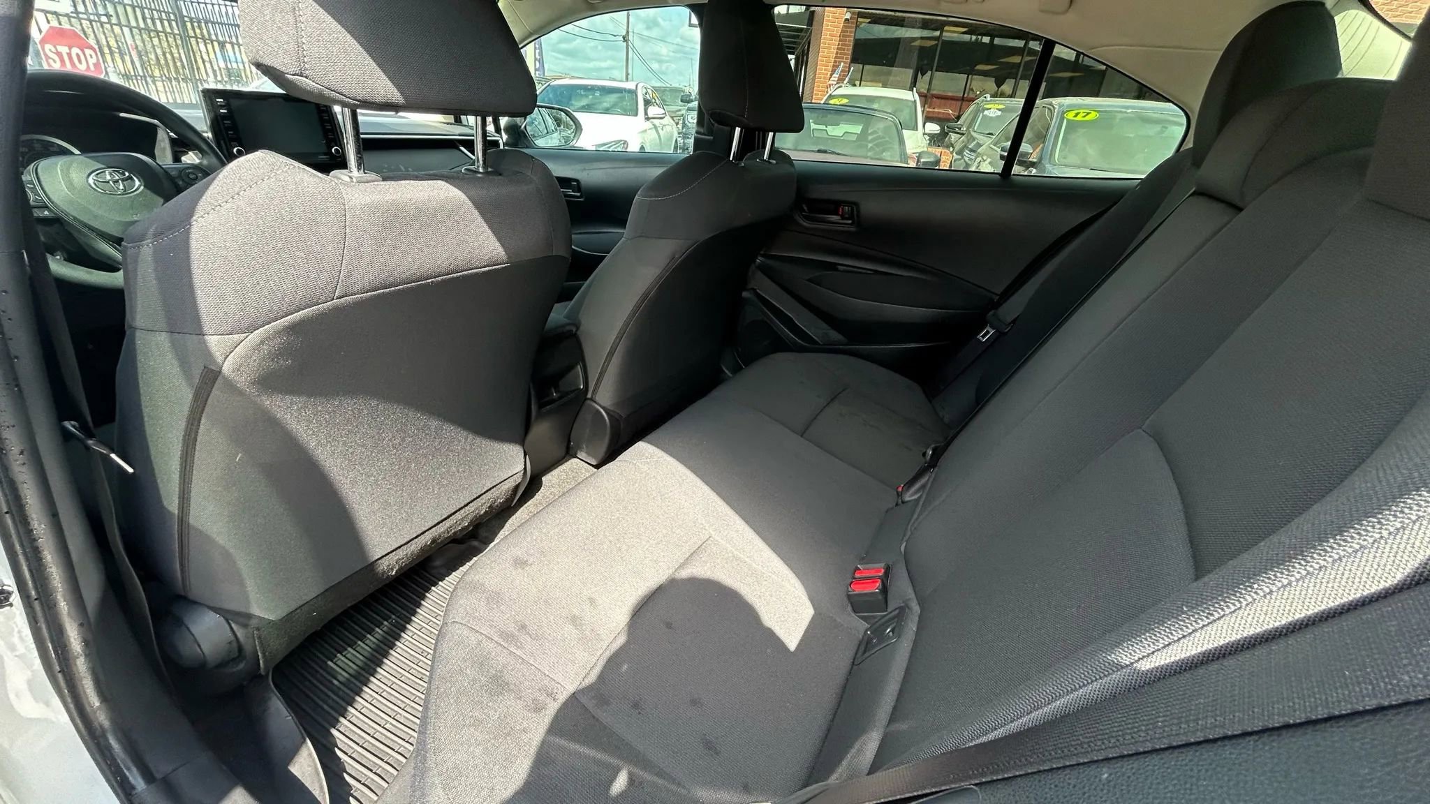 Used 2022 Toyota Corolla LE image 10