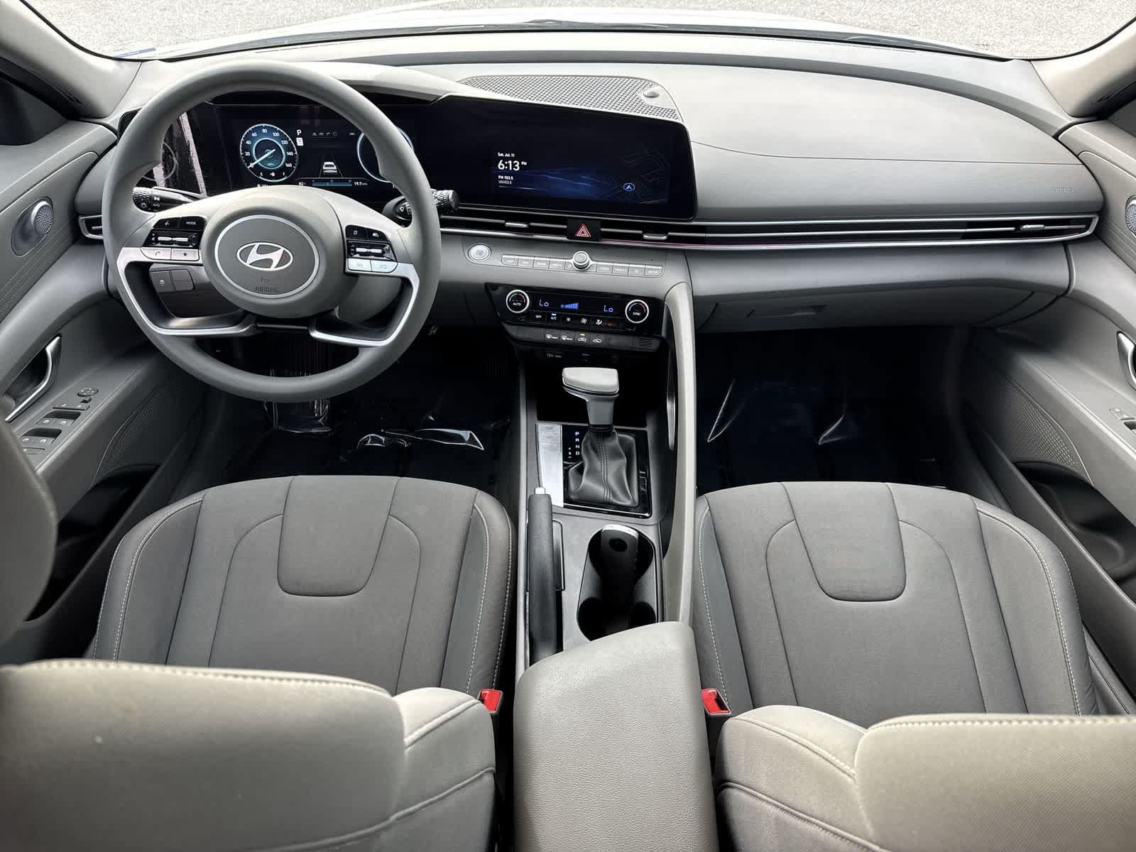 Used 2024 Hyundai Elantra SEL FWD image 22