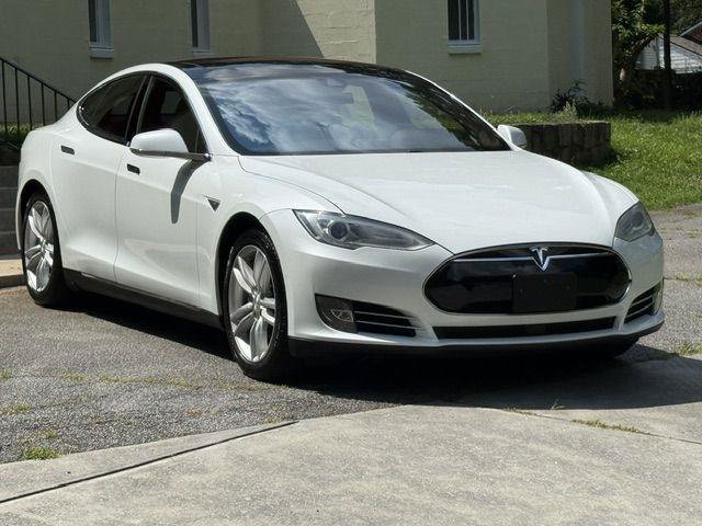 Used 2015 Tesla Model S 85 RWD image 20