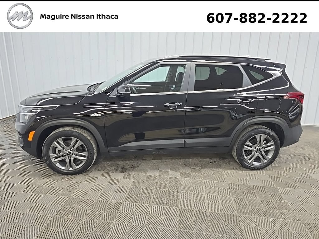 Used 2023 Kia Seltos S w/ Navigation Package AWD/4WD image 6