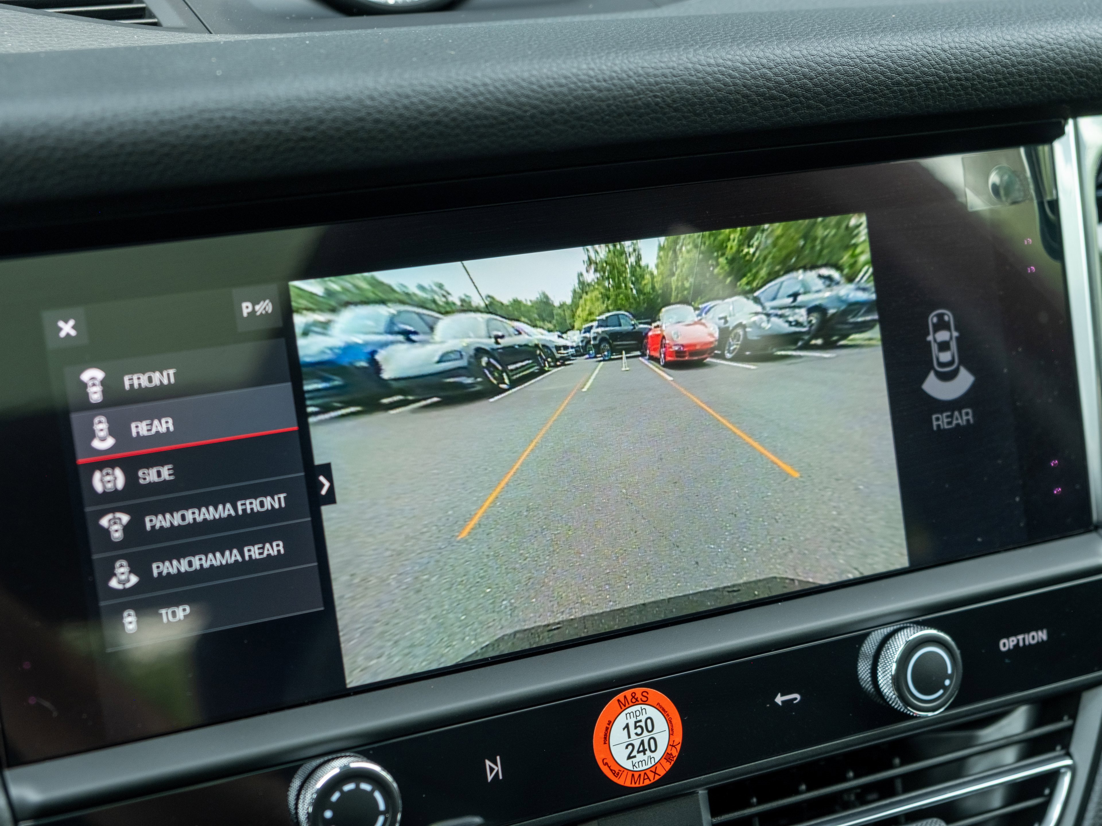 Certified 2025 Porsche Macan image 29