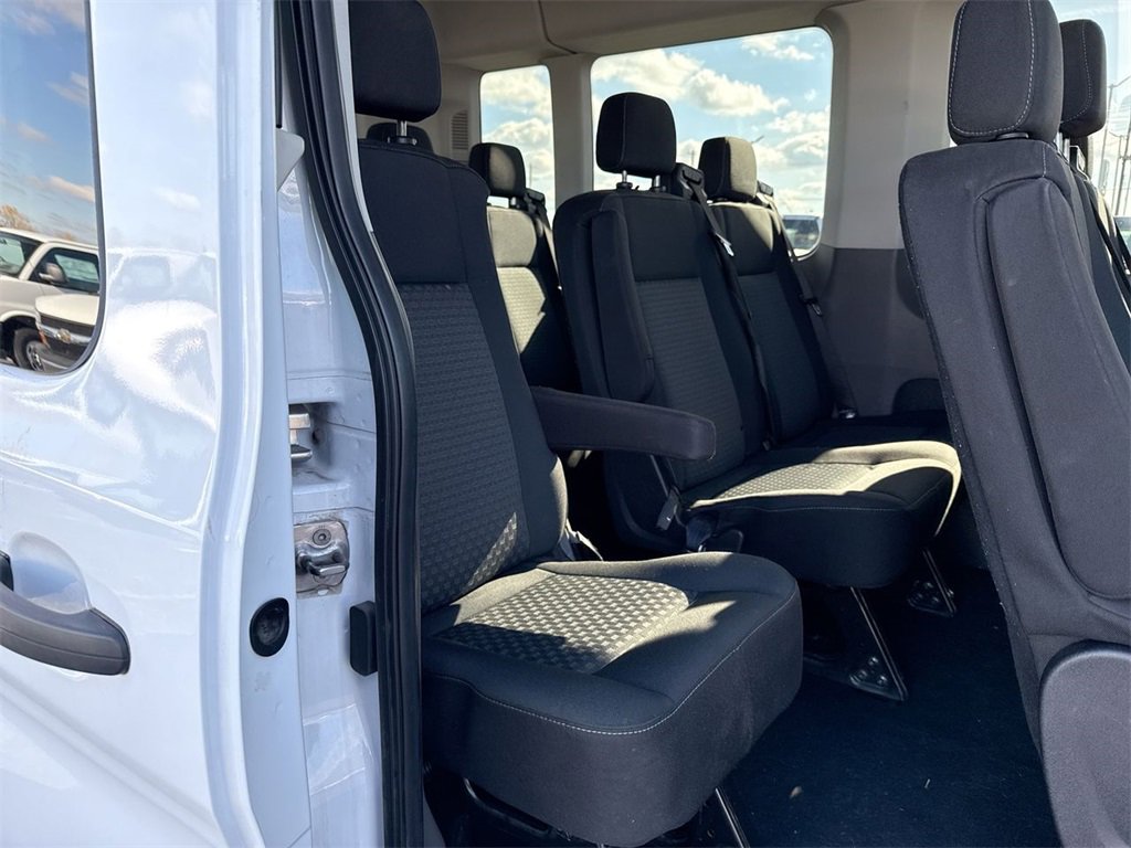 Used 2023 Ford Transit 350 XLT image 24