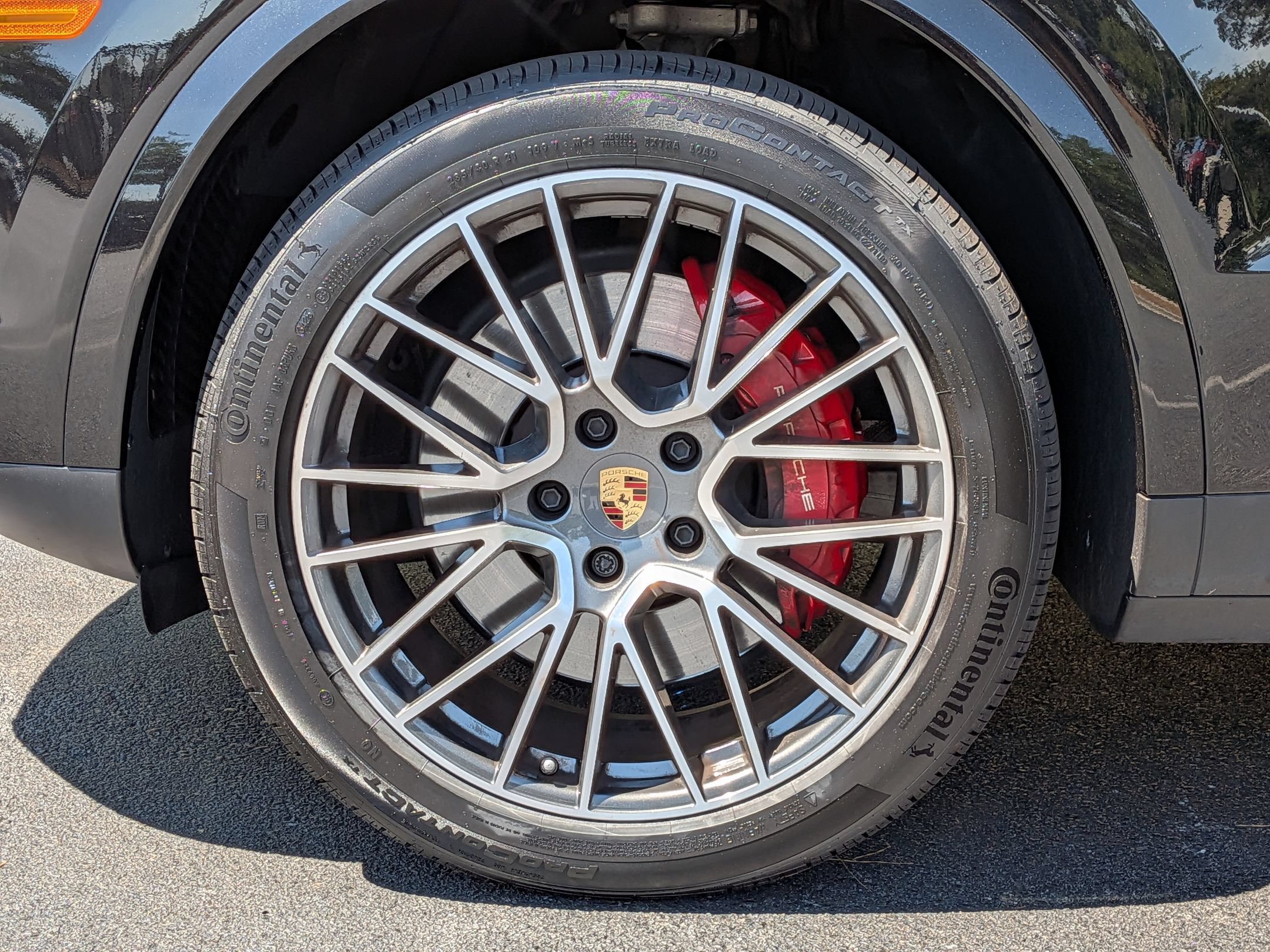 Certified 2023 Porsche Cayenne Platinum Edition AWD/4WD image 37