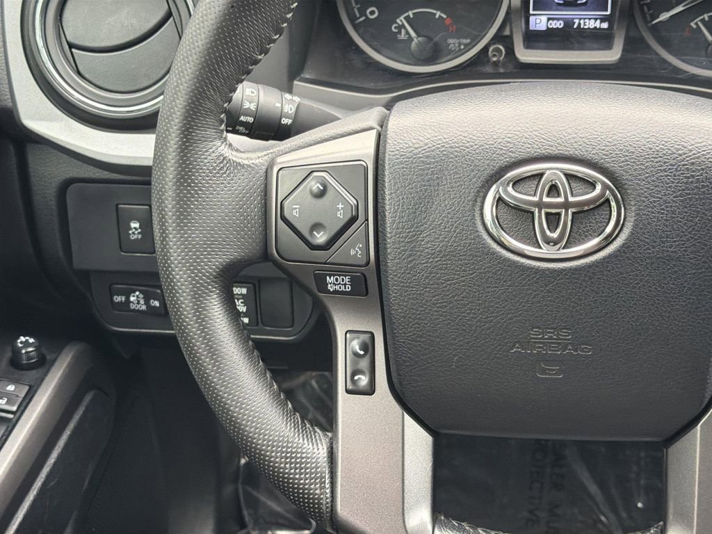 Used 2023 Toyota Tacoma TRD Off-Road image 8