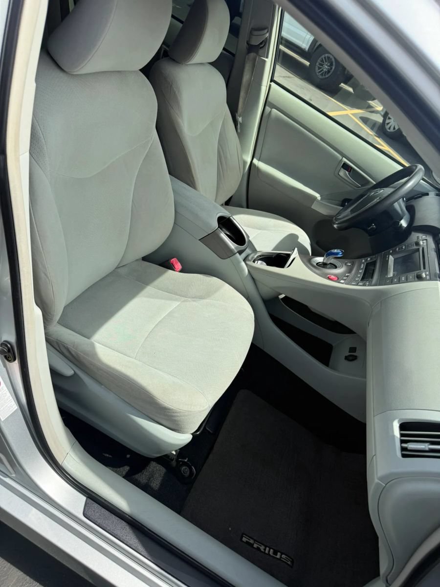 Used 2013 Toyota Prius Three FWD image 17
