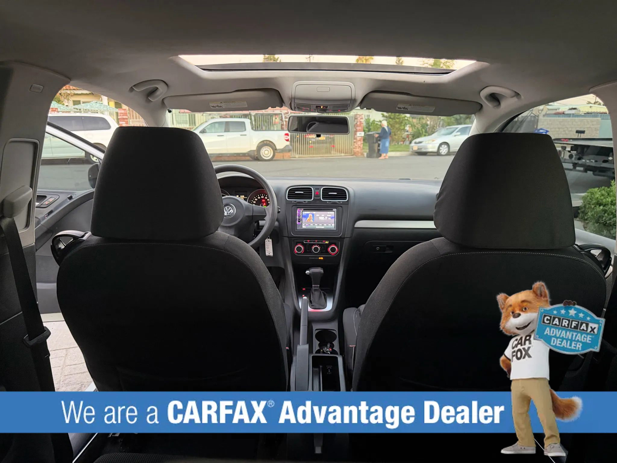 Used 2010 Volkswagen Golf 2-Door image 26