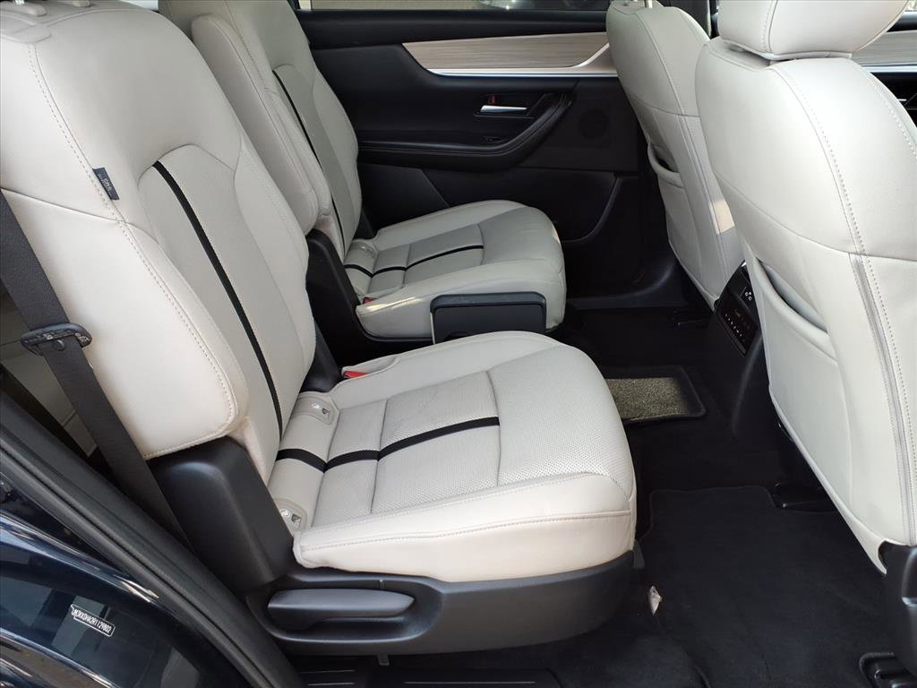 Certified 2024 MAZDA CX-90 Plug-In Hybrid w/ Premium Pkg image 13