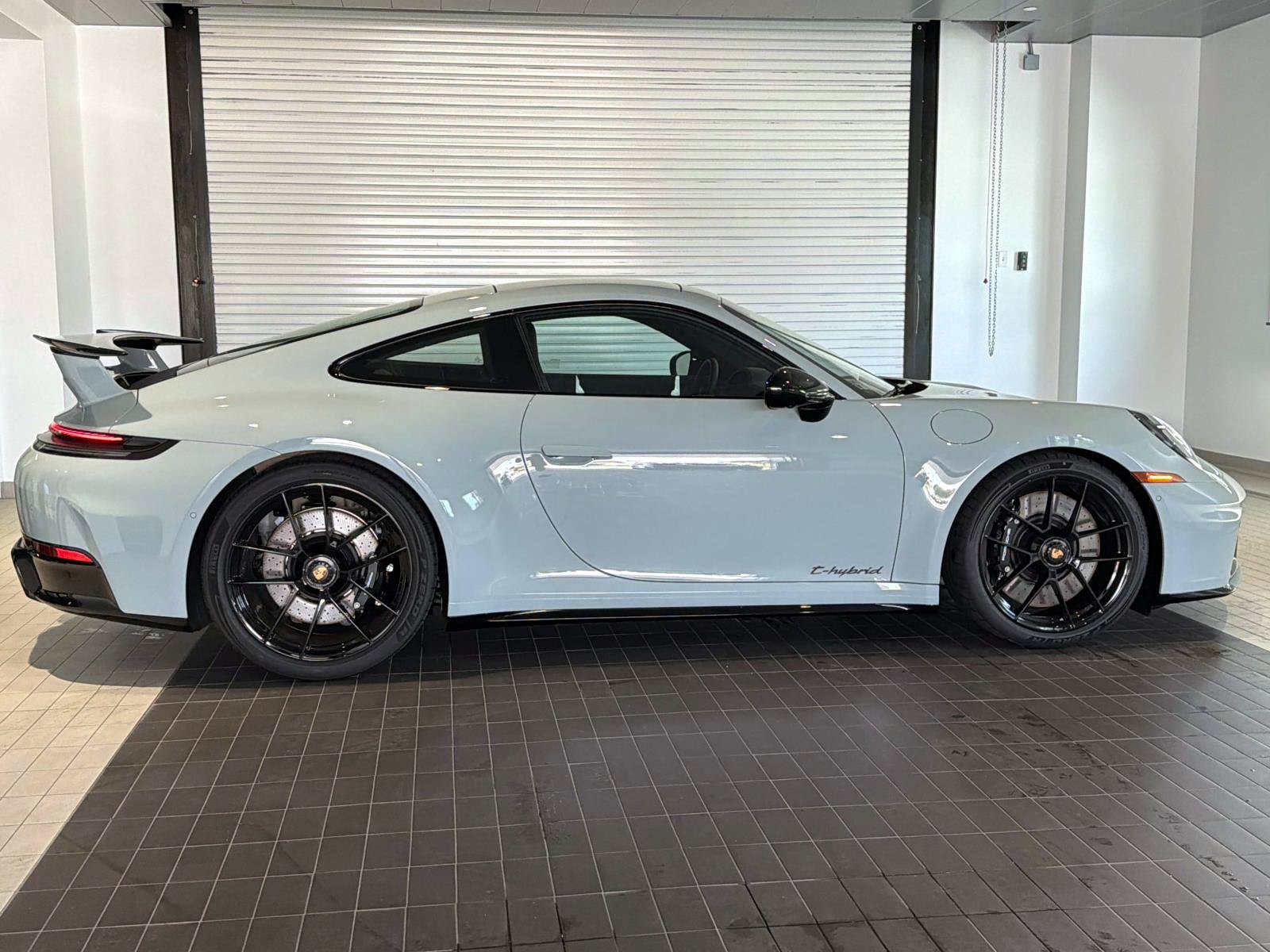 New 2026 Porsche 911 Carrera GTS RWD image 8