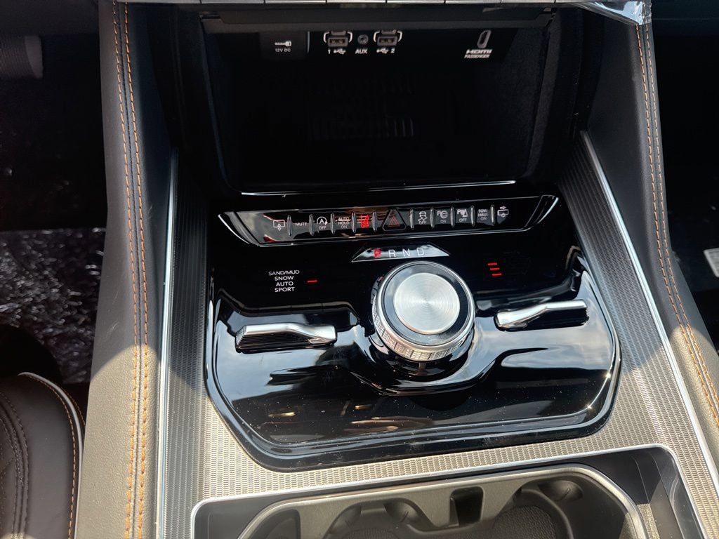 New 2026 Jeep Grand Wagoneer Summit AWD/4WD image 15