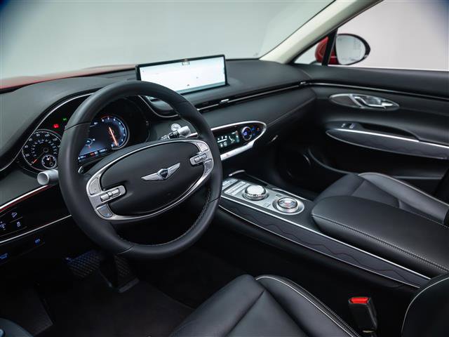 Used 2023 Genesis GV70 2.5T w/ Advanced Package image 18