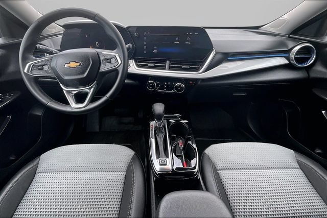 Used 2024 Chevrolet Trax LT w/ Driver Confidence Package FWD image 14