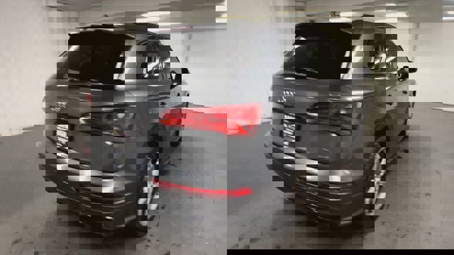 Used 2020 Audi Q5 2.0T Titanium Premium Plus w/ Premium Plus Package image 8