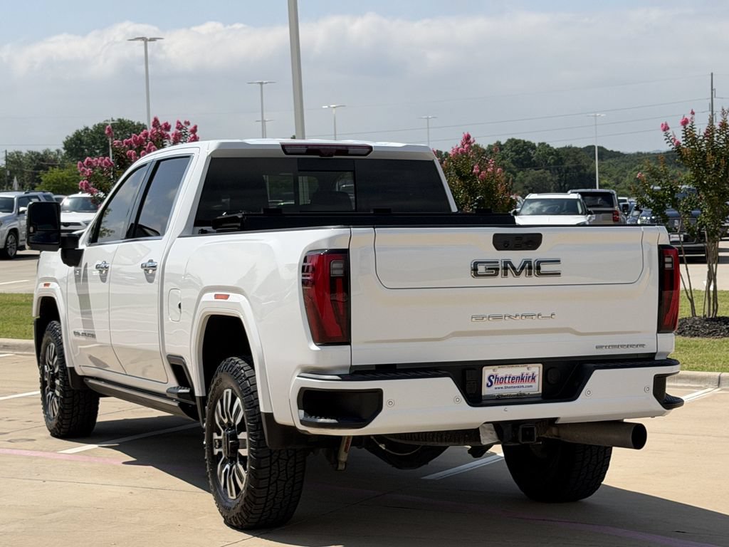 Used 2024 GMC Sierra 2500 Denali Ultimate AWD/4WD image 4